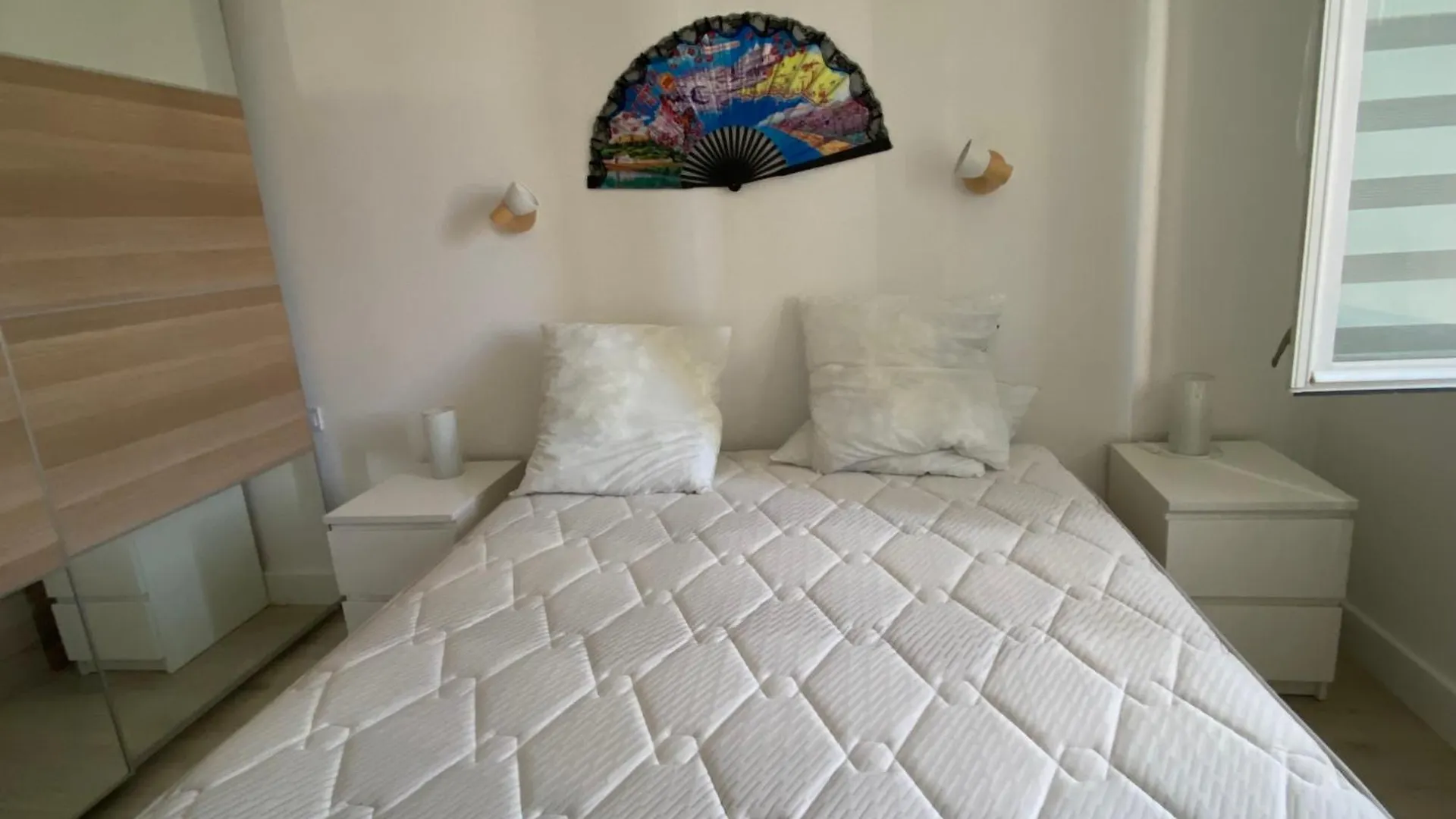 Appartement Spacieux Et Lumineux Senas 0*,